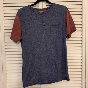 On The Byas Casual T-Shirt - Medium